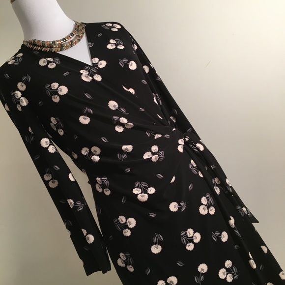 Anne Klein Dresses & Skirts - NWT Anne Klein Floral Wrap Dress
